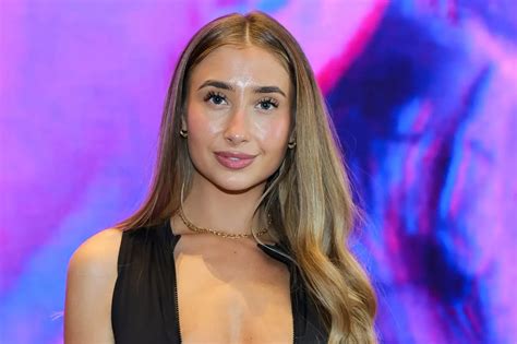 Huge Rapper Secretly Took Adult Star Lily Phillips On A Date After Sliding Into Her Dms