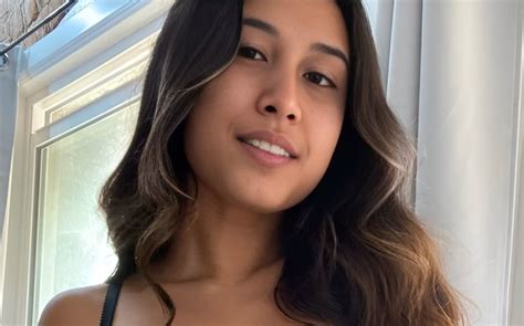 Isla Summer Couch Sex Tape Video Leaked Lewdstars